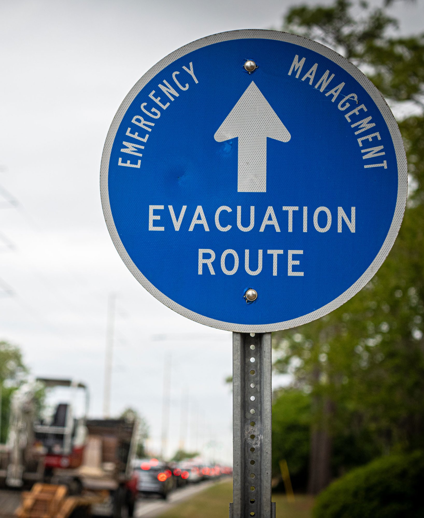 evacuation-route-sign evacuation-route-sign